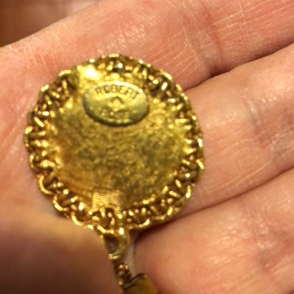 Robert Rose Neclace - Picture 6 of 6